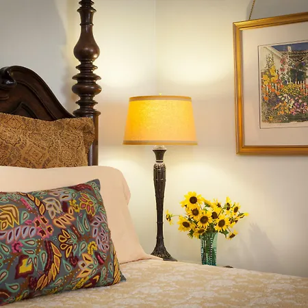 Four Kachinas Hotel